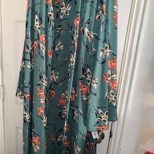 Xhiliration Floral Green Kimono